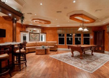 Flipping Houses vs. Renting: Which Path Generates More Wealth?